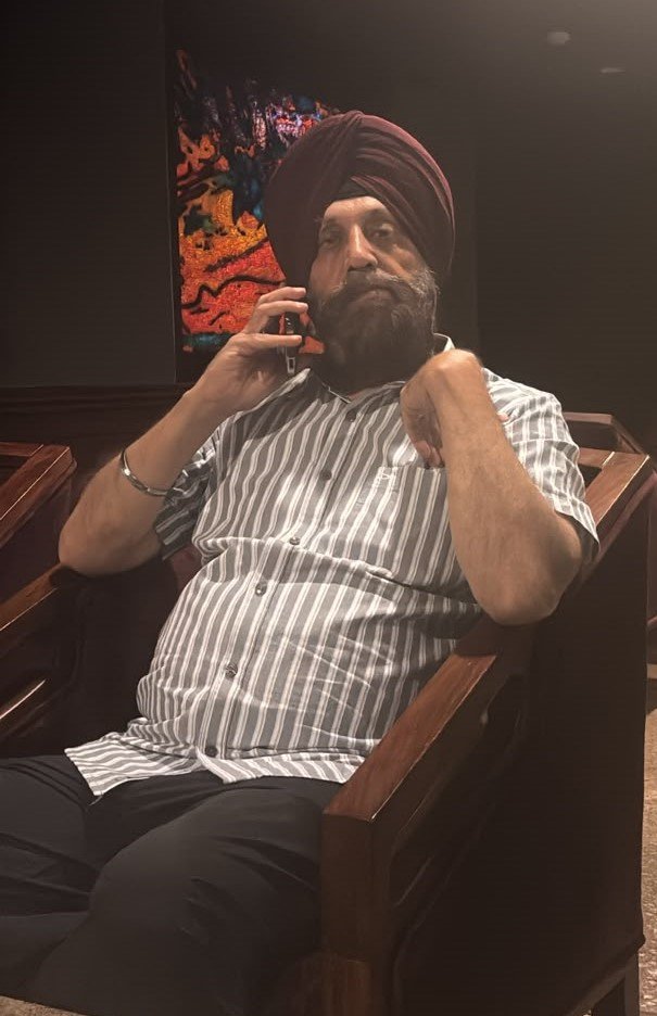 हरप्रीत सिंह गोल्डी… रात 11 बजे तक वोटर्स से राबता, जीत में सहयोगी बनने का मांग रहे साथ हरप्रीत सिंह गोल्डी… रात 11 बजे तक वोटर्स से राबता, जीत में सहयोगी बनने का मांग रहे साथ