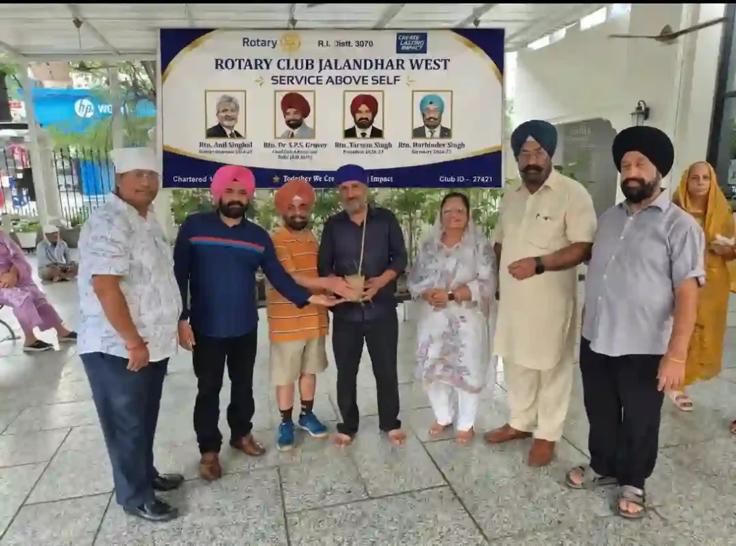 150 पौधों के ‘बूटा प्रसाद’ वितरण के साथ रोटरी क्लब जालंधर वेस्ट ने पूरा किया 1000 पौधों का लक्ष्य 150 पौधों के ‘बूटा प्रसाद’ वितरण के साथ रोटरी क्लब जालंधर वेस्ट ने पूरा किया 1000 पौधों का लक्ष्य