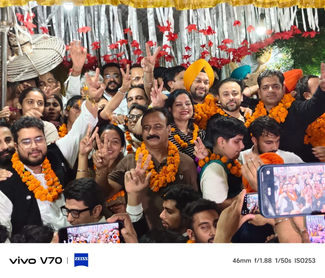 रतन दुआ बने बार एसोसिएशन जालंधर के नए प्रधान, थिंद बने सेक्रेटरी रतन दुआ बने बार एसोसिएशन जालंधर के नए प्रधान, थिंद बने सेक्रेटरी