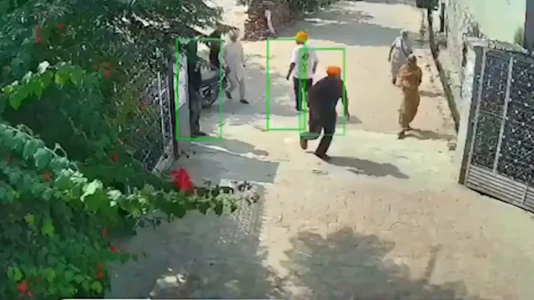 बरनाला के कुब्बे गांव में ग्रंथी सिंह से मारपीट और पाठ में बाधा, सुखबीर बादल ने सरकार को घेरा बरनाला के कुब्बे गांव में ग्रंथी सिंह से मारपीट और पाठ में बाधा, सुखबीर बादल ने सरकार को घेरा